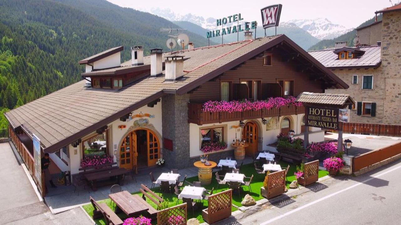 Hotel Miravalle Isolaccia Eksteriør bilde