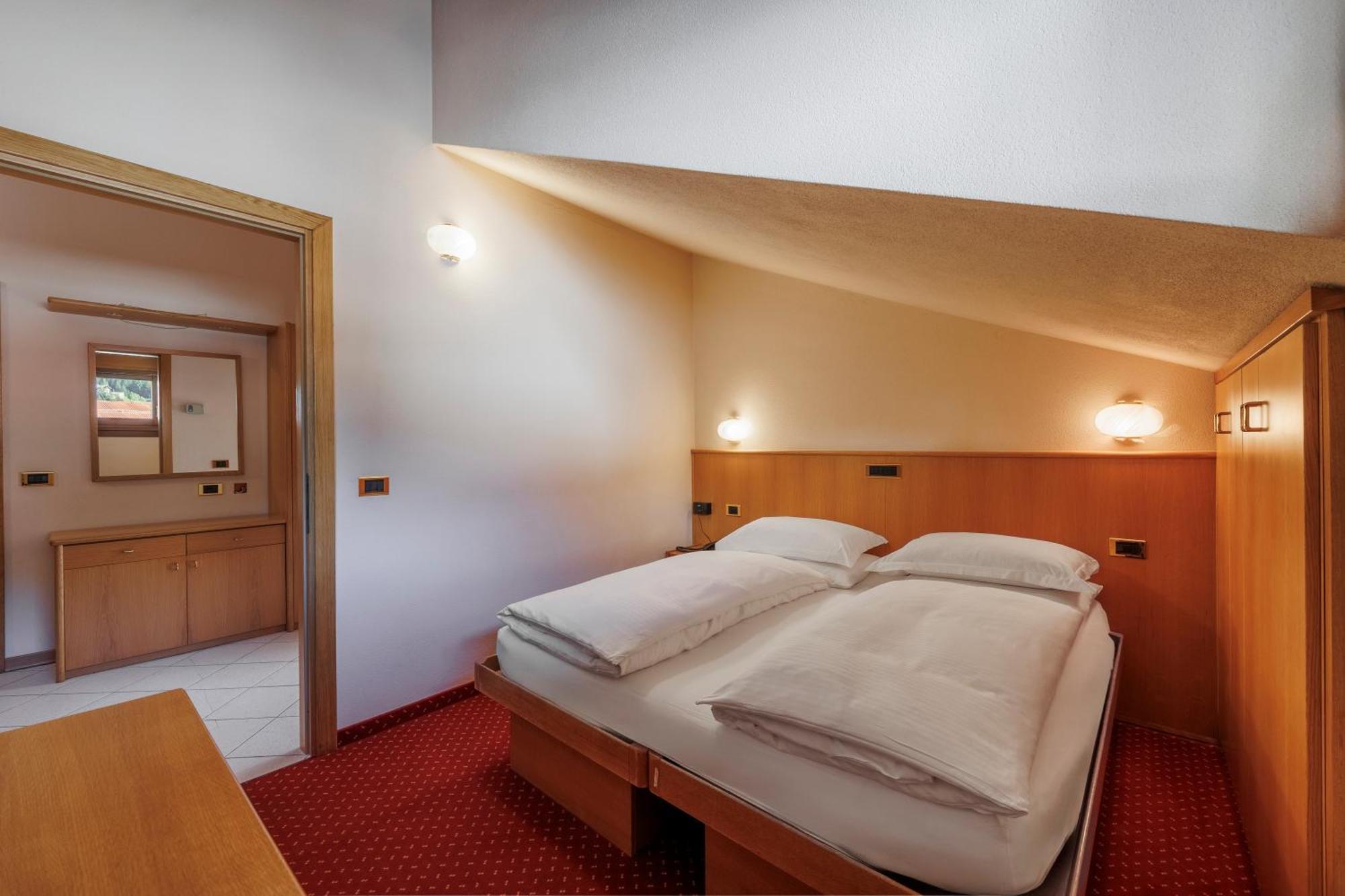 Hotel Miravalle Isolaccia Eksteriør bilde