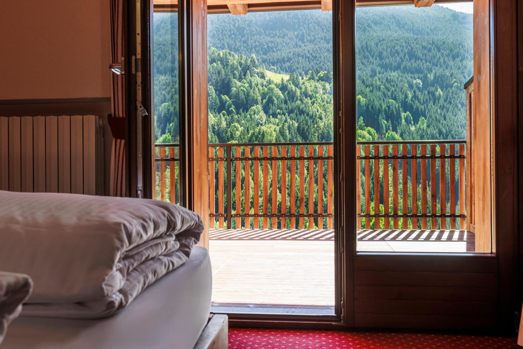 Hotel Miravalle Isolaccia Eksteriør bilde