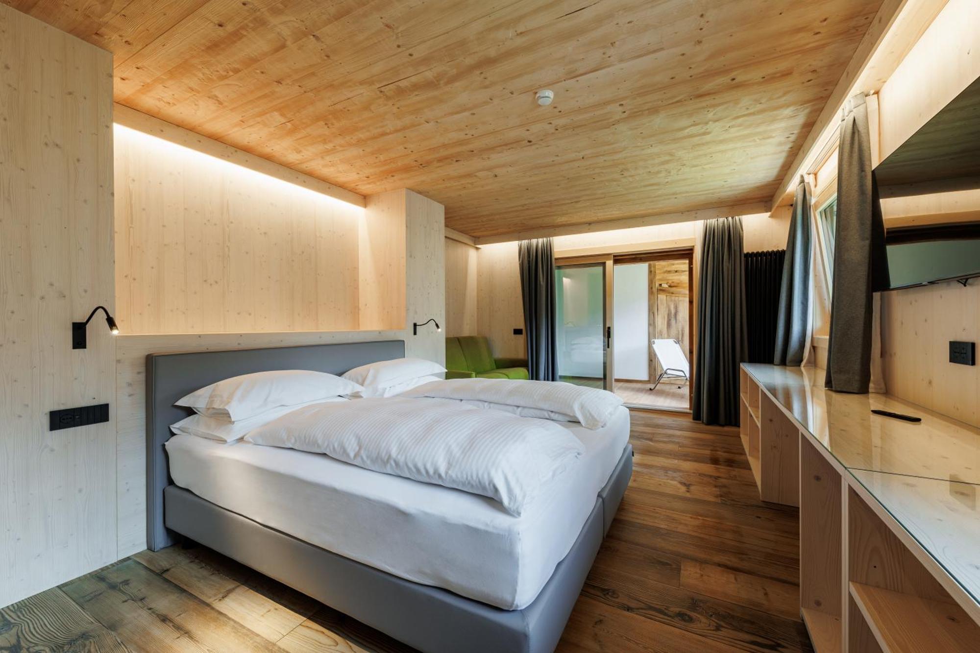 Hotel Miravalle Isolaccia Eksteriør bilde