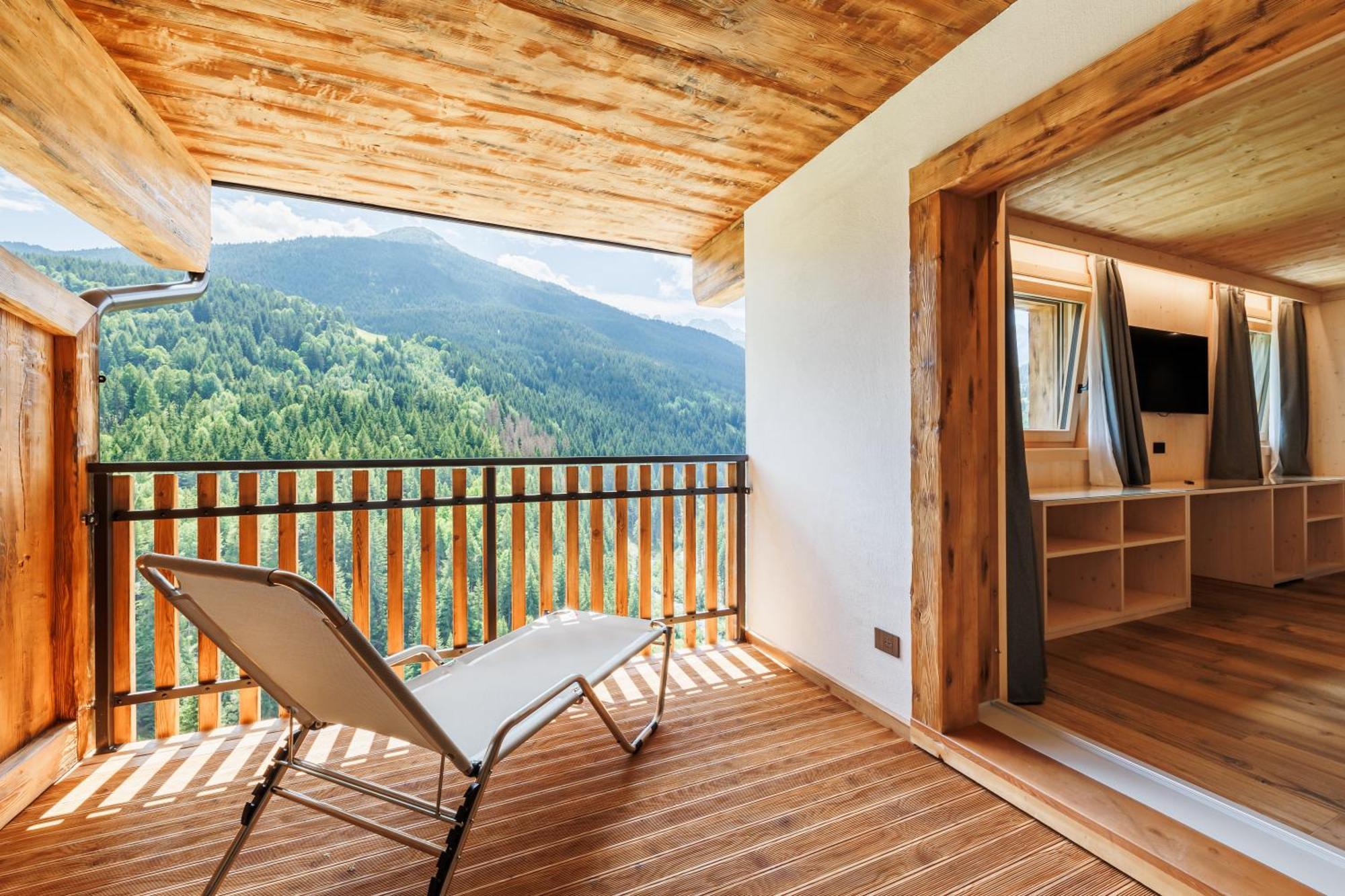 Hotel Miravalle Isolaccia Eksteriør bilde