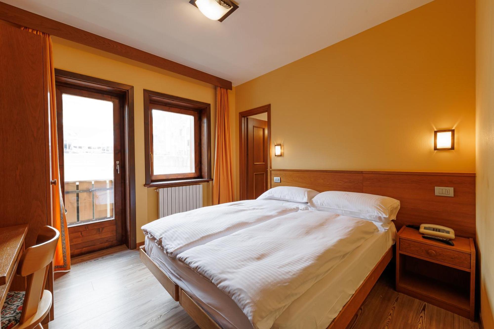 Hotel Miravalle Isolaccia Eksteriør bilde