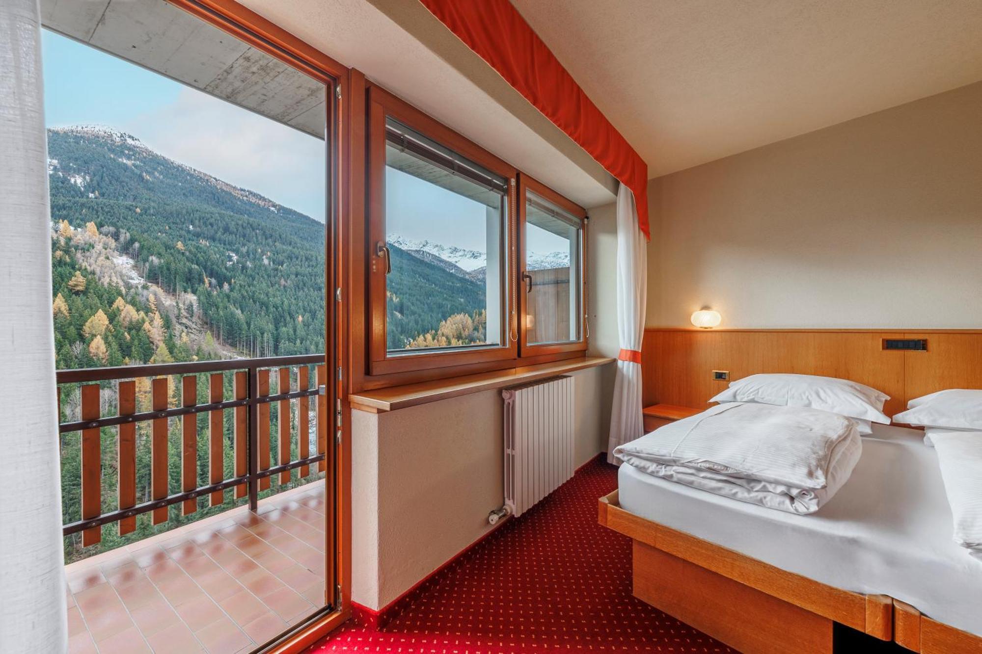 Hotel Miravalle Isolaccia Eksteriør bilde